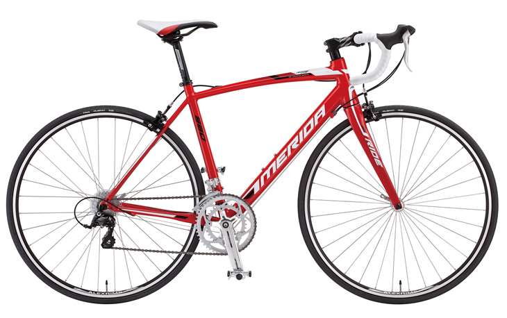 1等賞品のメリダ RIDE LITE 800(カラー:レッド)
