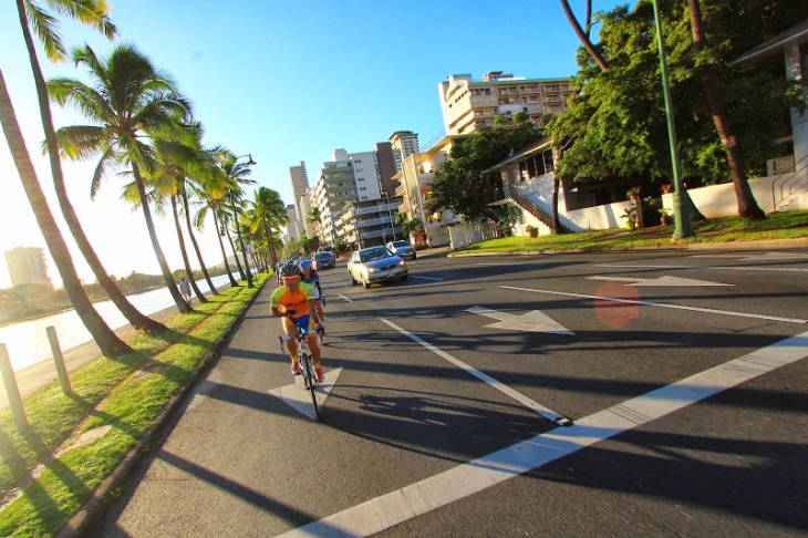 通勤ラッシュでも、自転車を優先してくれるから走りやすい