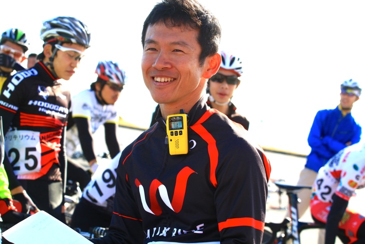 主催者の山根理史さん（Walk Ride）。自身の選手経験を活かしレース界の盛り上げを図る