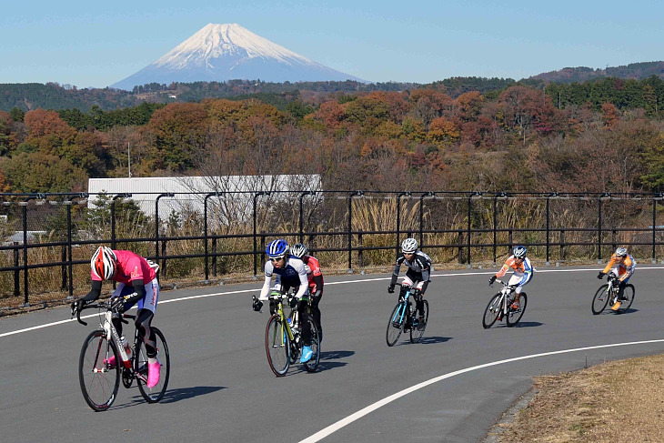 富士山を望む伊豆CSCで開催された第4回TCFエンデューロ