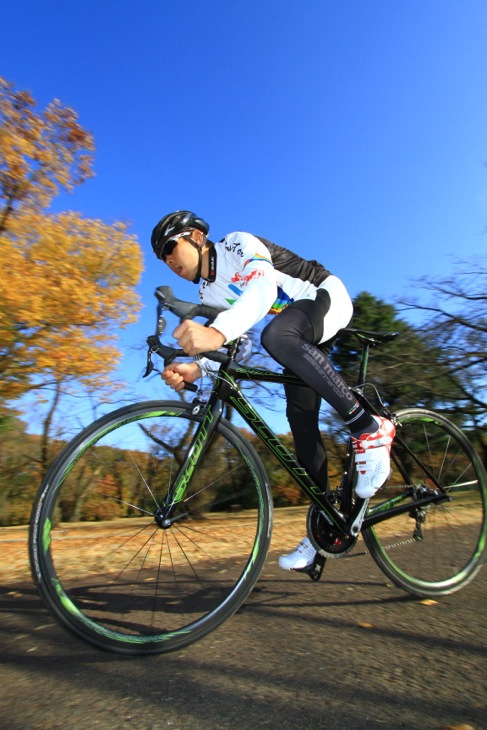 「プロスペックの高い剛性感を持つヒルクライム向きのオールラウンダー」鈴木 祐一(Rise Ride)