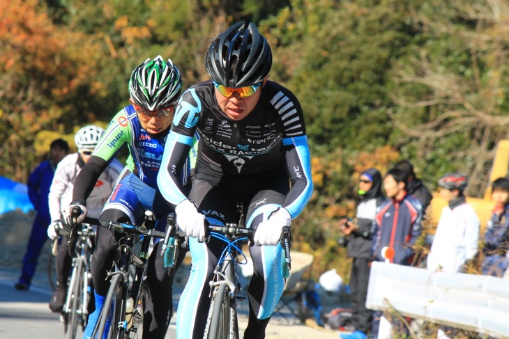 一日中参加者の安全確保に努めてくれた松尾修作選手