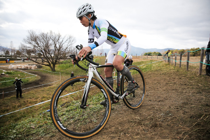 CL1 ニュージャージで走る宮内佐季子(Team CHAINRING)