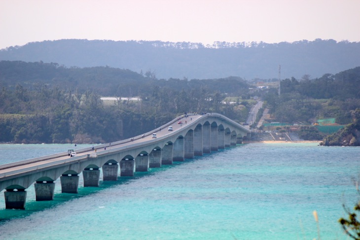 美ら島オキナワCenturyRunの最大の魅力はターコイズブルーの海