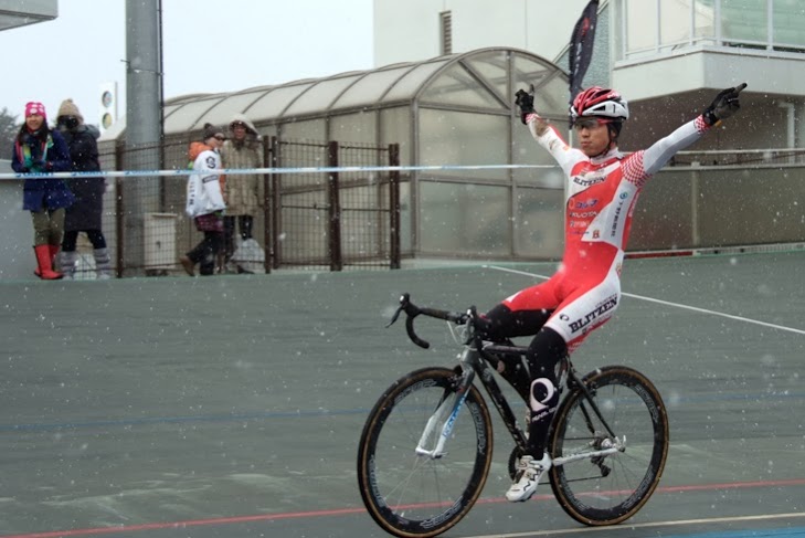 C1優勝の小坂光(宇都宮ブリッツエンシクロクロス)