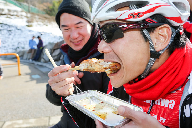 骨付鳥がうまい。ビールが欲しくなる?