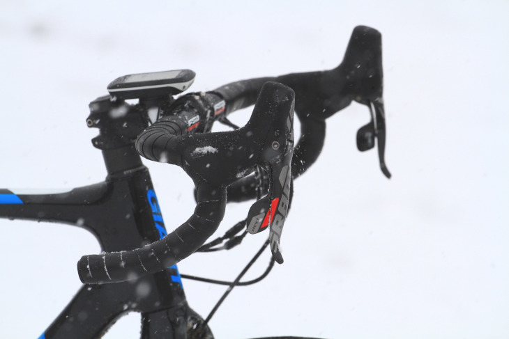 油圧式のSRAM REDを使う