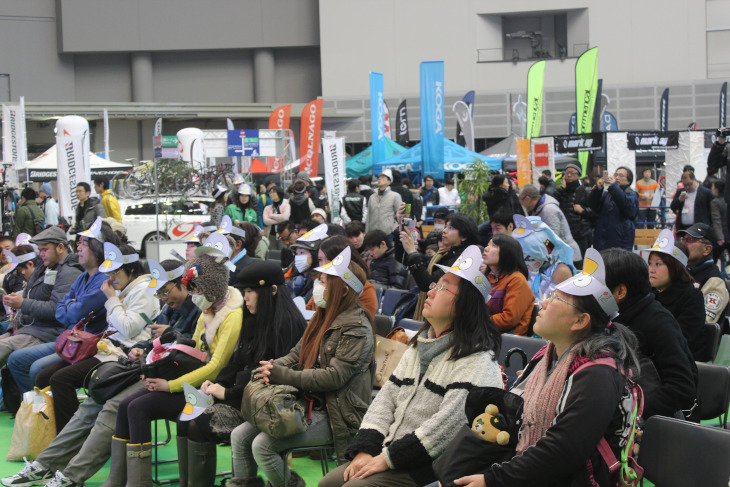 どのステージイベントも大勢の観客を集めた