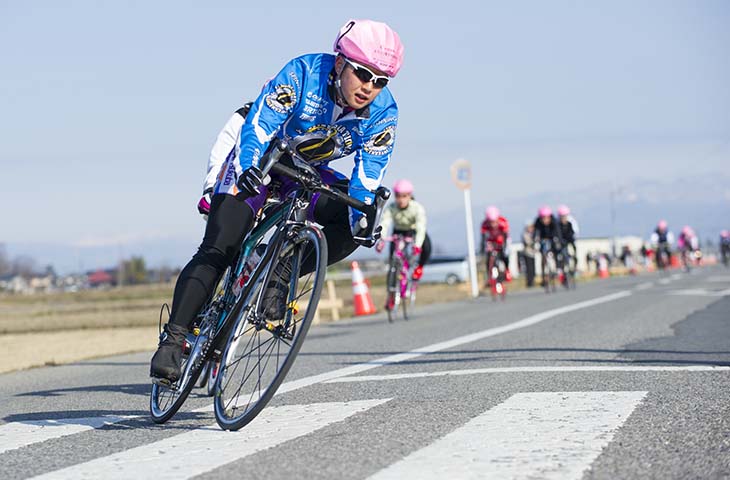 女子は最終戦で優勝した梶原悠未(筑波大学付属坂戸高等学校)が総合でも優勝