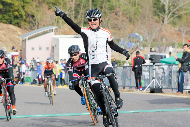 120分エンデューロ　チーム優勝の神戸高専自転車同好会