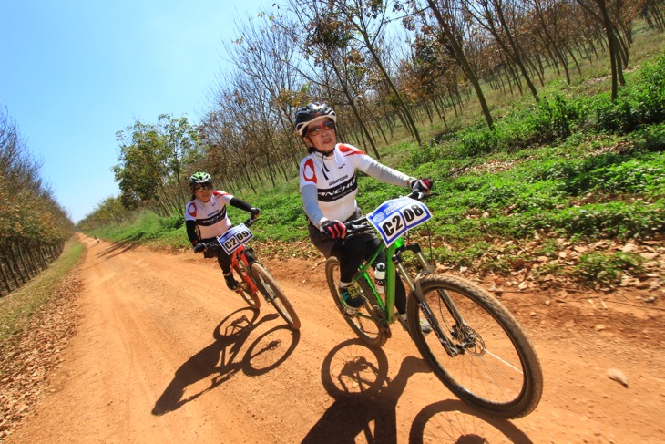 アンカーツアーの参加者たち。MTBに乗るのは初めてとか(2015年大会)