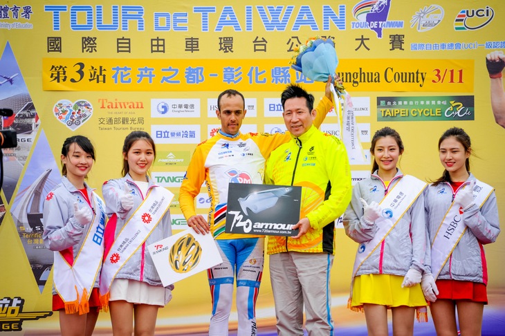リーダージャージを守ったレミ・ディグレゴリオ(フランス、ラポムマルセイユ)