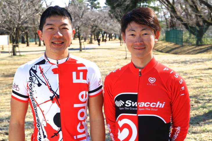 宗吉貞幸(右、SPORTS CYCLE SHOP Swacchi)、澤村健太郎(左、Nicole EuroCycle 駒沢)