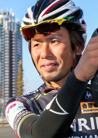 ゲストライダーとして土井雪広選手(チームUKYO)も参加