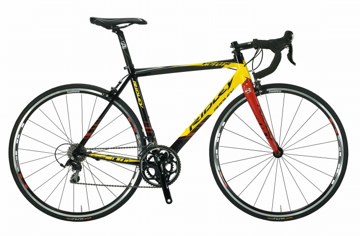 リドレー FENIX 7005 往年のナショナルカラーを纏うエントリーアルミ