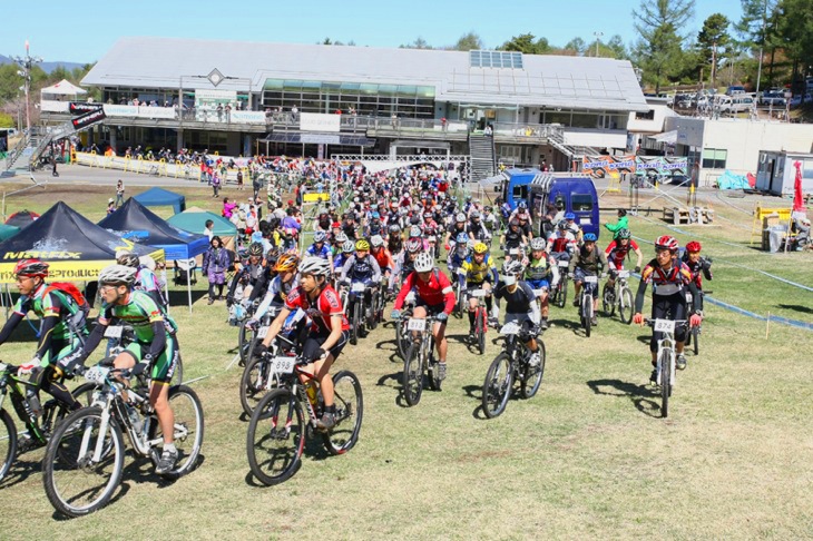 富士見高原スキー場がMTB一色に染まる人気イベント「AKI GREEN CUP Festival」