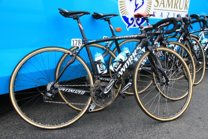 ルスラン・トレバイェフ(カザフスタン、アスタナ)のスペシャライズド S-Works ROUBAIX SL4