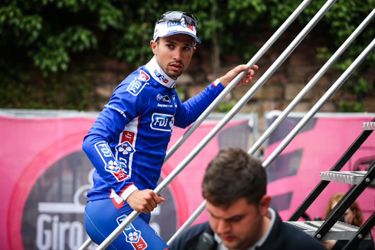 表彰台に登るナセル・ブアニ(フランス、FDJ.fr)