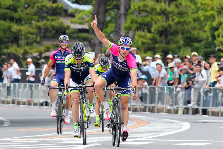 堺国際クリテリウム ニッコロ・ボニファジオ(ランプレ・メリダ)が優勝