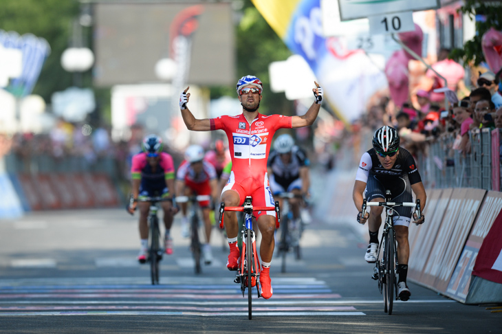 マリアロッサのナセル・ブアニ(フランス、FDJ.fr)がステージ3勝目