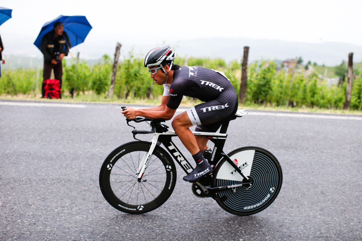 強い雨の中でのレースとなった別府史之（トレックファクトリーレーシング）