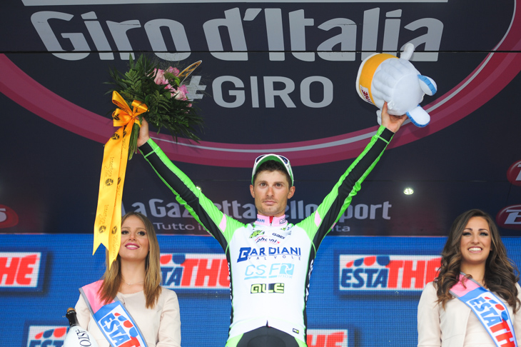 ステージ優勝を飾ったエンリーコ・バッタリーン(イタリア、バルディアーニCSF)