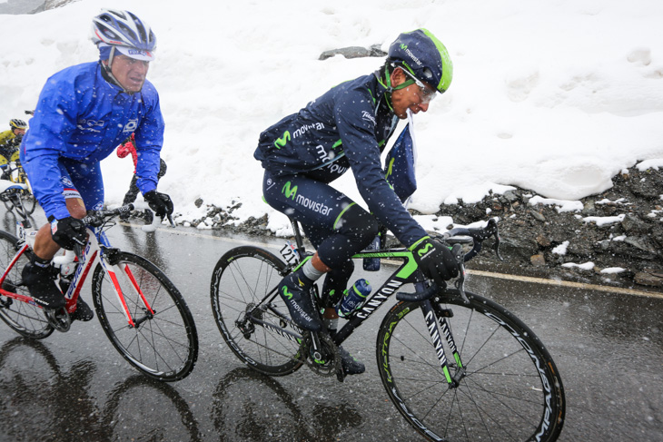 昨年のジロ第16ステージでは、大雪のため過酷なステージとなったことは記憶に新しいだろう