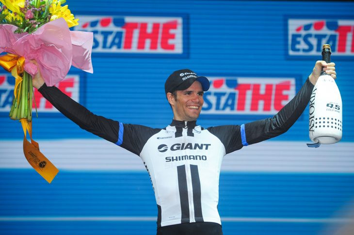 ステージ優勝を飾ったルーカ・メスゲツ(スロベニア、ジャイアント・シマノ)