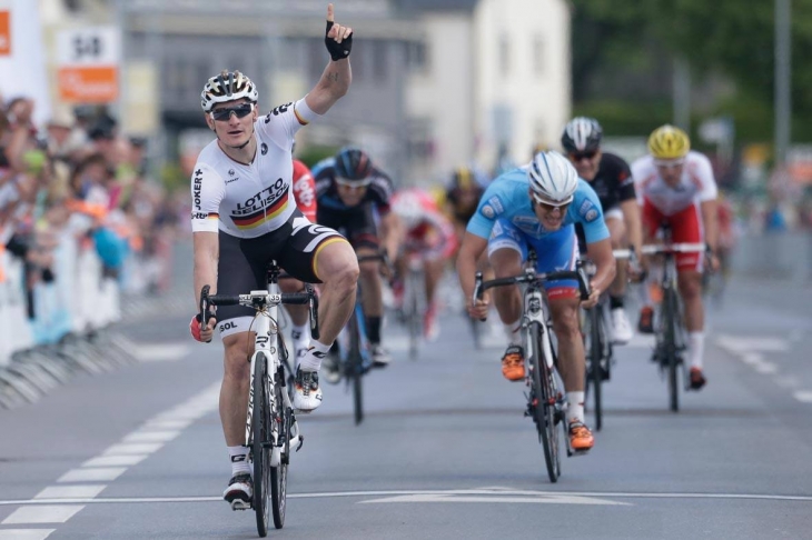 第1ステージ 圧倒的なスプリントでアンドレ・グライペル(ドイツ、ロット・ベリソル)が優勝
