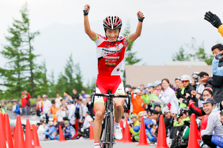 2年ぶり優勝の増田成幸(宇都宮ブリッツェン)