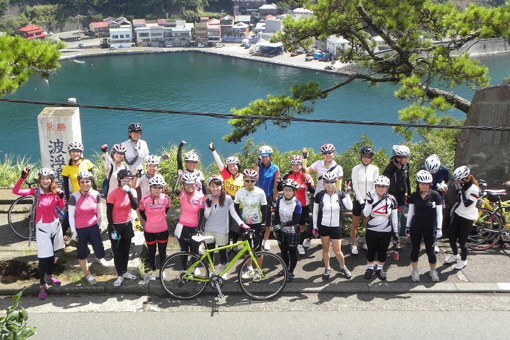 女性だけのサイクリングツアー