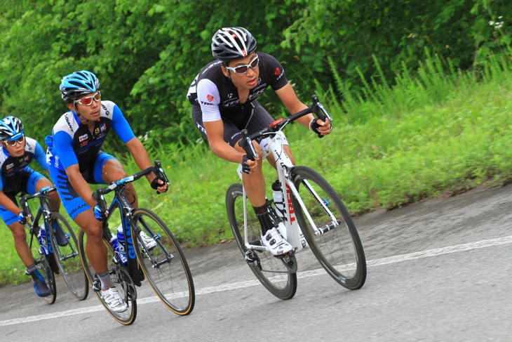 エモンダで全日本選手権を走る別府史之（トレック・ファクトリーレーシング）