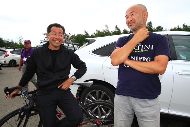 三浦恭資氏とレースを振り返る大門宏監督(ヴィーニファンティーニNIPPOデローザ)