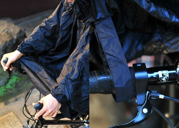 使用時にはテントのように足と自転車を覆うことが出来る