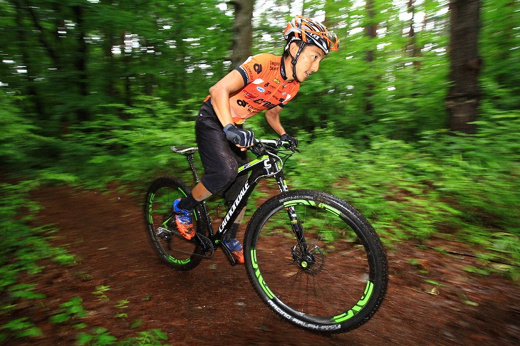 ライドにはCプロジェクトの山本和弘選手も同行。長年キャノンデールバイクを駆る選手だ