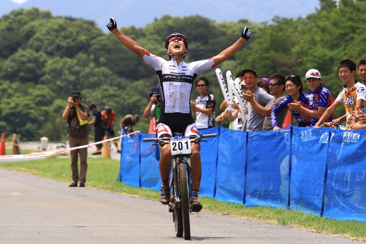 独走で2年連続のU23勝利を飾った沢田時(ブリヂストンアンカーサイクリングチーム)