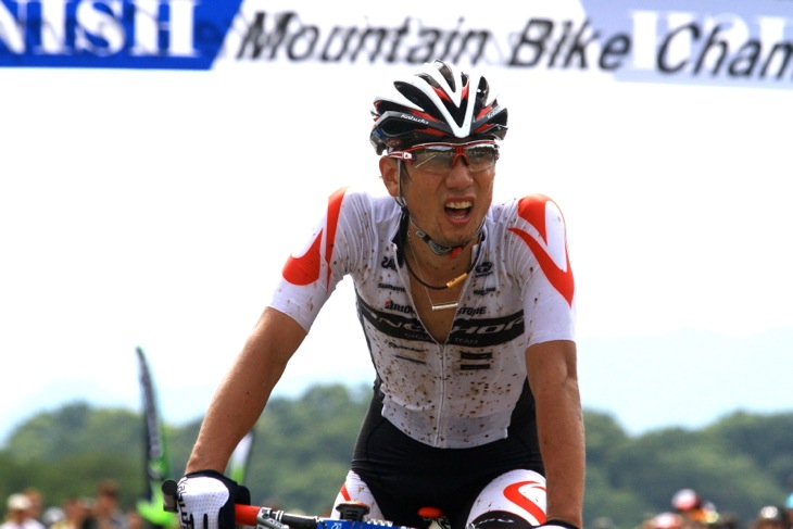 チーム内争いを制して3位フィニッシュした斉藤亮（BRIDGESTONE ANCHOR CYCLING TEAM）