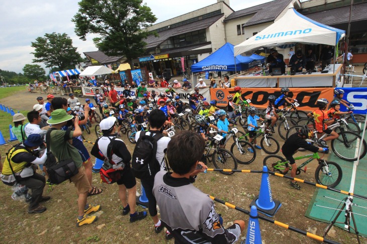 各地のMTBイベントでも、これだけキッズライダーが集まる大会は少ないだろう