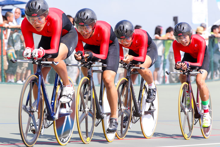 4kmチームパーシュート　2位　岡山工