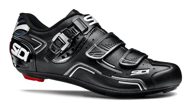 高級モデルのkaos エントリーモデルlevel登場 Sidi 15ロードシューズラインナップ 新製品情報15 Cyclowired