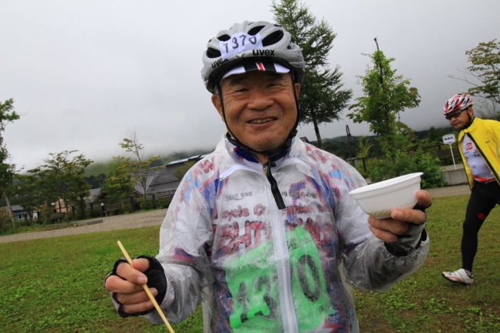 御年79歳!今大会最高齢の参加者さんも無事にゴールしました。凄い!
