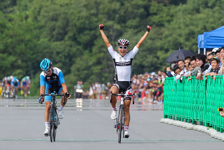 経済産業大臣旗ロードチャンピオンシップで優勝した内間康平(ブリヂストンアンカー)