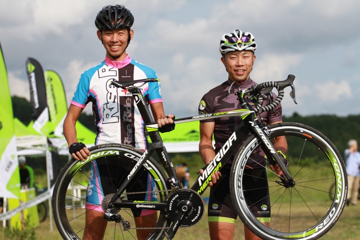 鈴木 祐一(左、Rise Ride)、朝倉誠(右、Bicicletta Di Mattino)