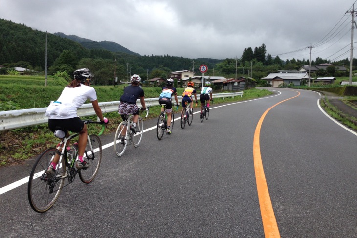 宇都宮で初の練習会。何でしょうこの若干遠慮がちな等間隔。まだ気持ちが離れてるな（笑）