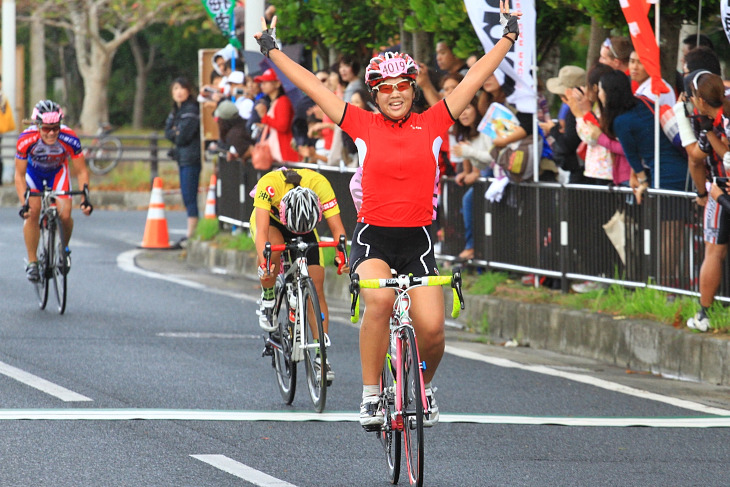 市民レディース 松井優佳(大阪府自転車競技連盟)が勝利