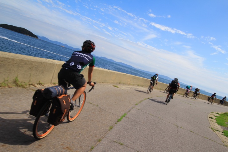 三河湾に到着。ゴールで海が迎えてくれるのは格別だ