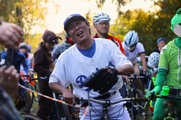 お話を伺った実行委員会の増田さん。バイクロア4では自身もレースを楽しんだ