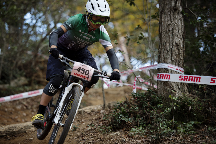 併催されたXCレース菖蒲谷CUPにも登場した末政実緒(DIRTFREAK/SARACEN)。地元兵庫での開催とあって、リラックスした表情を見せた