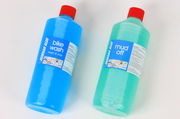 モーガンブルー bike wash(左)、mud off(右)