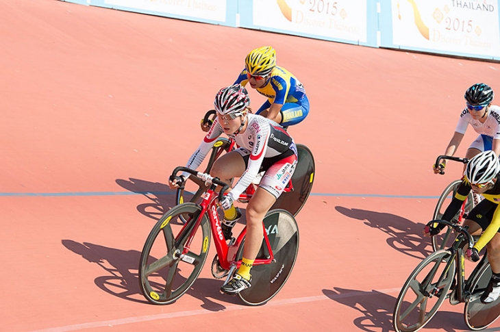 女子エリートポイントレース 3位の塚越さくら(鹿児島・鹿屋体育大学大学院)